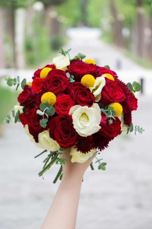 精准连接，价值传递：信息流广告如何助力制造企业开拓市场？